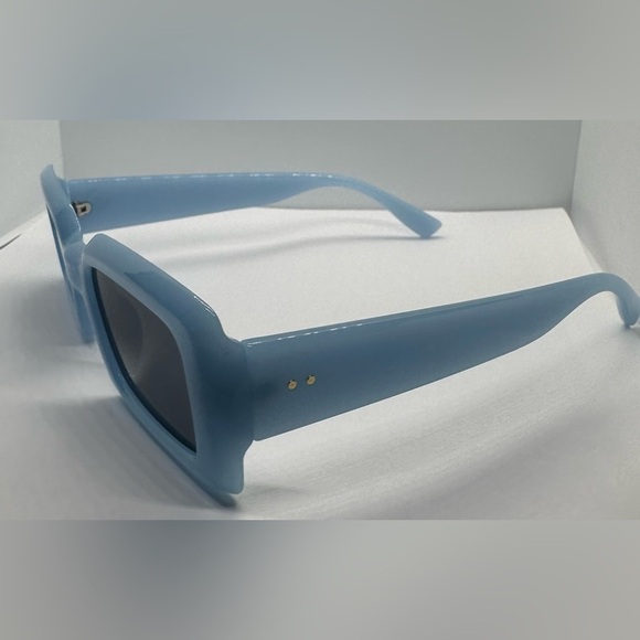 Retro Chic Blue Rectangle Sunglasses - UV400 Protection - Trendy Fashion Shades main image 13